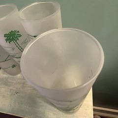 Vintage Set Of 4 Frosted Glass Vacation Themed palm trees sailboats Tumblers 430