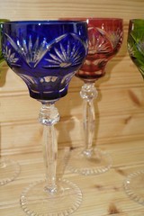 5-Cut To Clear Wine Glasses, 7 7/8″ Green Blue Red Black (G50)
