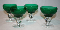 4 Green Top and Clear Bubble Stem 8 oz Wine Goblets – M1
