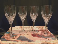 4 Hoya SUNRISE DAHLIA Luxury Fine Crystal Wine Glasses Goblets Rare, Signed SET