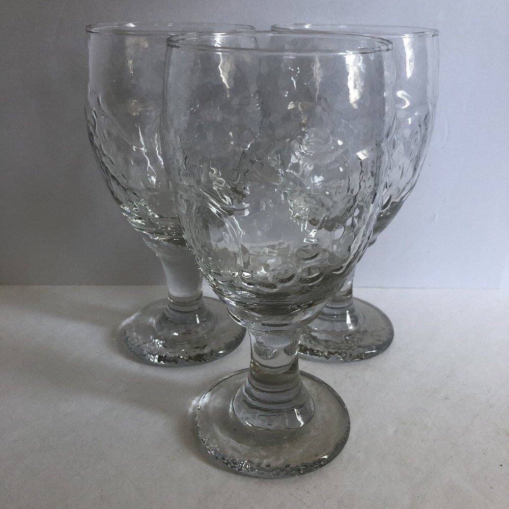 Libbey Orchard Fruit Water Wine Goblets 7″ Raised Design Stemmed 16 Oz Set of 3
