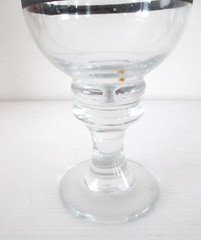 Single Pfaltzgraff Sphere Footed 16 oz. Iced Beverage Brown Stripped Glass