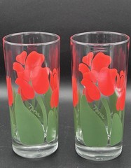 2 Vintage Anchor Hocking Nina Floral 15 Oz. Glasses Tumblers 1980s Red Tulips