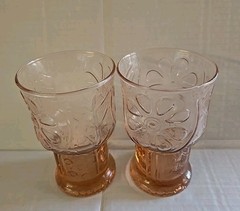 MCM COUNTRY GARDEN DAISY GLASSES SET OF 2 LIBBEY Pink 4” Glass 9oz