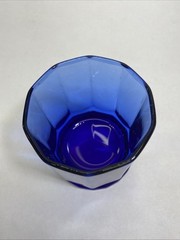 (1) Vintage Anchor Hocking Essex Cobalt Blue 10-Panel 3.5″ Whiskey Lowball Glass