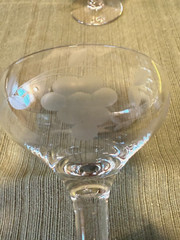 2 Etched Cocktail Champane Coupe Stemmed Glasses, has a Green Manganese Glow