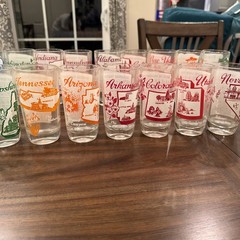 Vintage State Souvenir Glass Tumblers Hazel-Atlas lot of 25 1950s state glasses
