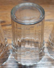 Vintage? set of (3) clear diamond/lattice pattern juice glasses