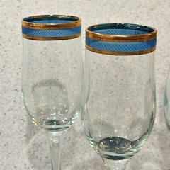 4 Champagne Flutes Blue Braided Band Clear Gold Rim MCM Barware *One Small Flaw