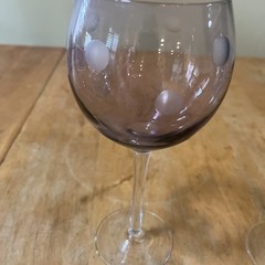 VNTG 2 MARQUIS BY WATERFORD Crystal Polka Dot Balloon Wine Glasses Blue& Purple