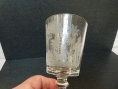 ANTIQUE EAPG Gillinder & Sons Hunter Deer Dog Water Goblet Glass RARE 6.5″ L1