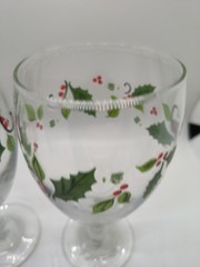 Libbey Holly Berry Iced Tea Goblet Glasses with Stems Set of 2 Christmas Glasses
