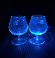 2 Vintage B & B The Cognac Liqueur Bourbon Sniffer Glasses, Blue Manganese Glow