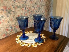 Vintage Imperial Glass Old Williamsburg Cobalt Stemmed Goblets 5.25” Set Of 4
