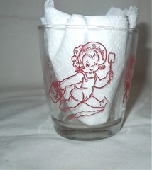 Vtg Hazel Atlas 1/2 Pint Sour Cream Glass Red MISS DAIRYLEA Sunbonnet Girl/Baby