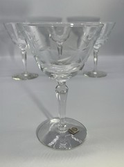 4 Libbey Wine Glasses MCM Windswept Etched Leaf Design Excellent Condition