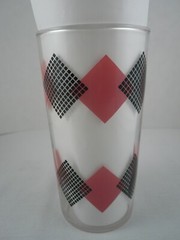 Pink & Black Checkerboard Federal Glass 11-oz Tumbler, MCM, 5-1/2″ tall