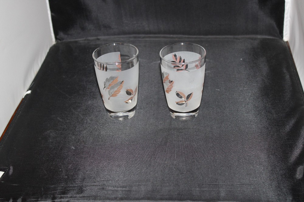 Libbey MCM Leaf Design Gold / White Frosted Lot of 2 Glasses, 10 ounce