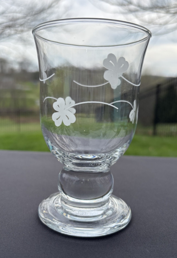 Eamon Glass Clear Ball 10oz Footed Water Goblet Shamrocks (EAG9) Excel Used Cond