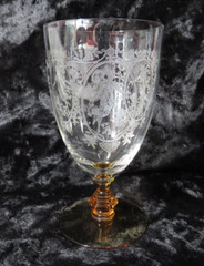 ANTIQUE GLASTONBURY LOTUS CLEAR & AMBER CRYSTAL WATER GLASS ETCHED PSYCHE &CUPID