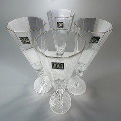 RARE/HTF Set (4) HOYA Crystal Champagne Wine Flutes Glasses w/Gold Trim/Accents
