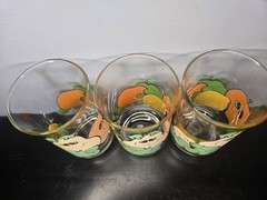 RARE Vintage Set of 3 Nancy Lynn Anthropomorphic»Smiling Fruit» juice glasses
