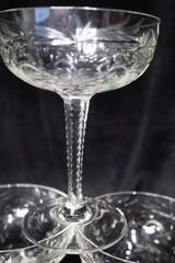 4 CHAMPAGNE SHERBET GOBLETS CUT FLOWERS LEAVES SWIRLS NOTCHED STEM
