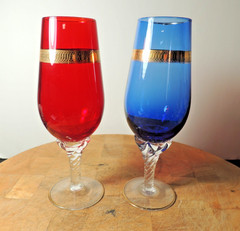 2 Vintage Bohemian Glass Water Wine Glasses Gold Band Red Blue