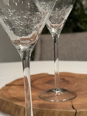 PIER 1 REFLECTIONS CRACKLE 9 1/4″ TALL STEM WINE GLASSES WATER GOBLETS SET OF 2