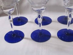 VINTAGE ELEGANT GLASS CRYSTAL ETCH TALL WATER GOBLETS BLUE FEET 7 3/4″ H 6 PCS.