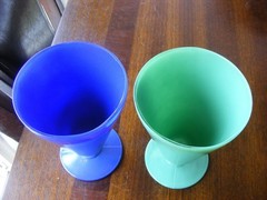 2 Anchor Hocking Footed Goblet Sundae, Iced Tea Glasses Blue & Green VTG