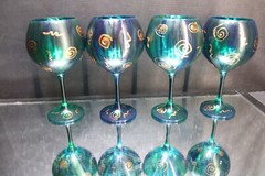 Set of 4 Turquoise Green Gold Swirl Art Glass Hand Blown Wine Goblets