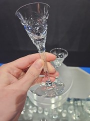 (2) Cordial 4-5/8″ Glasses Crystal Seneca «Stratford» cut dots & fans