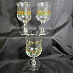 Vtg Set (3) Libbey Holly Berry Water Goblets Multisided Stem Gold Rim Glasses