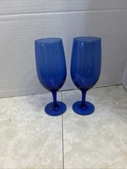 *Set of 2 Vintage Dark Cobalt Blue Wine Glass 8″ EUC no chips or cracks