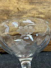 Vintage Etched Grape Cluster Wine Glasses Set of 5 – 6” Tall, One w/ Base Cracks