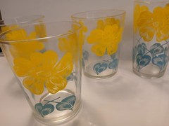 Set Of 4 VTG Mystic Dahlia Glass Tumblers INL#459