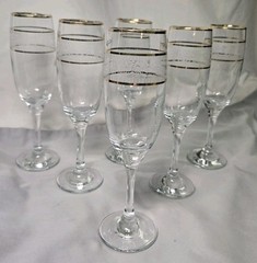 Set of 6 Paloma Gold-trimmed Crystal Stemware Champagne Flutes 8.25″ x 1.75″