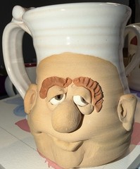 Peter Petrie “Ugly Face” Stoneware Mug. EUC! White & Beige. Fun Mug!