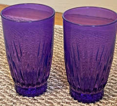 SET – 2 MCM VIVID LAVENDER HEAVY DRINKING GLASSES-VINTAGE STAR BURST PATTERN #37