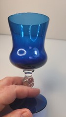 Art Glass Wine Glass Teal Cobalt Blue with Clear Stem 10oz 5.75»
