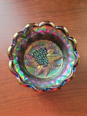 Sweet Electric Purple Imperial Carnival Glass Heavy Grape Bowl