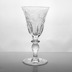 Hawkes Signed Mitres & Fruits Cut Wine Glass, Antique Intaglio Gravic 3oz 5 3/8″