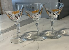 Novelty Barware «Tipsy» Martini Glasses Set of 3 Gay Fad Studios