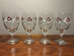 Vintage Set of 4 LIBBEY Christmas Snowman Wine Glasses Stemmed Footed Goblets