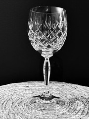 Set Of 2 Scott Swiesel Germany Wessex Crystal Wine Glasses 7 1/4 Inches Tall
