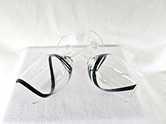 Pier 1 – Swirline BLACK – Water/Wine Goblets Glasses – 16 oz. – Set of 2 – EUC