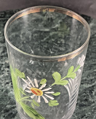 Antique Victorian Handblown Glass Tumbler Hand Painted Enamel Daisy Gold Rim 3+»