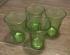 Set Of 4 Green Glass 9 Oz Tumblers Cherry Blossom Pattern Jeanette Glass Company