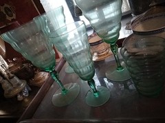 SET OF 5 VINTAGE 1960s LIBBEY GREEN BAR SET 7×4 TALL, Glow In The Dark